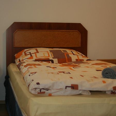 Art Star Hotel Hostivice Exterior foto